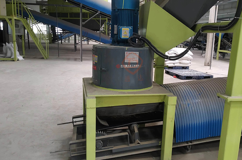 鏈式粉碎機.jpg 鏈式粉碎機.jpg