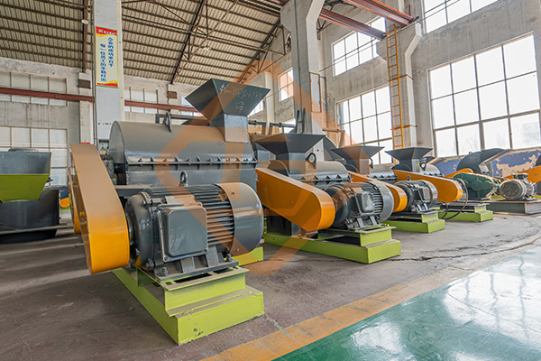 新疆年產(chǎn)十萬噸有機無機復混肥生產(chǎn)線裝車發(fā)貨